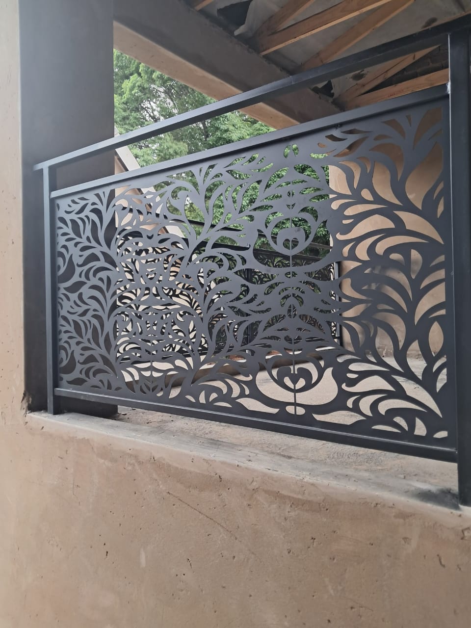 Leaf Motif Balustrade Detail